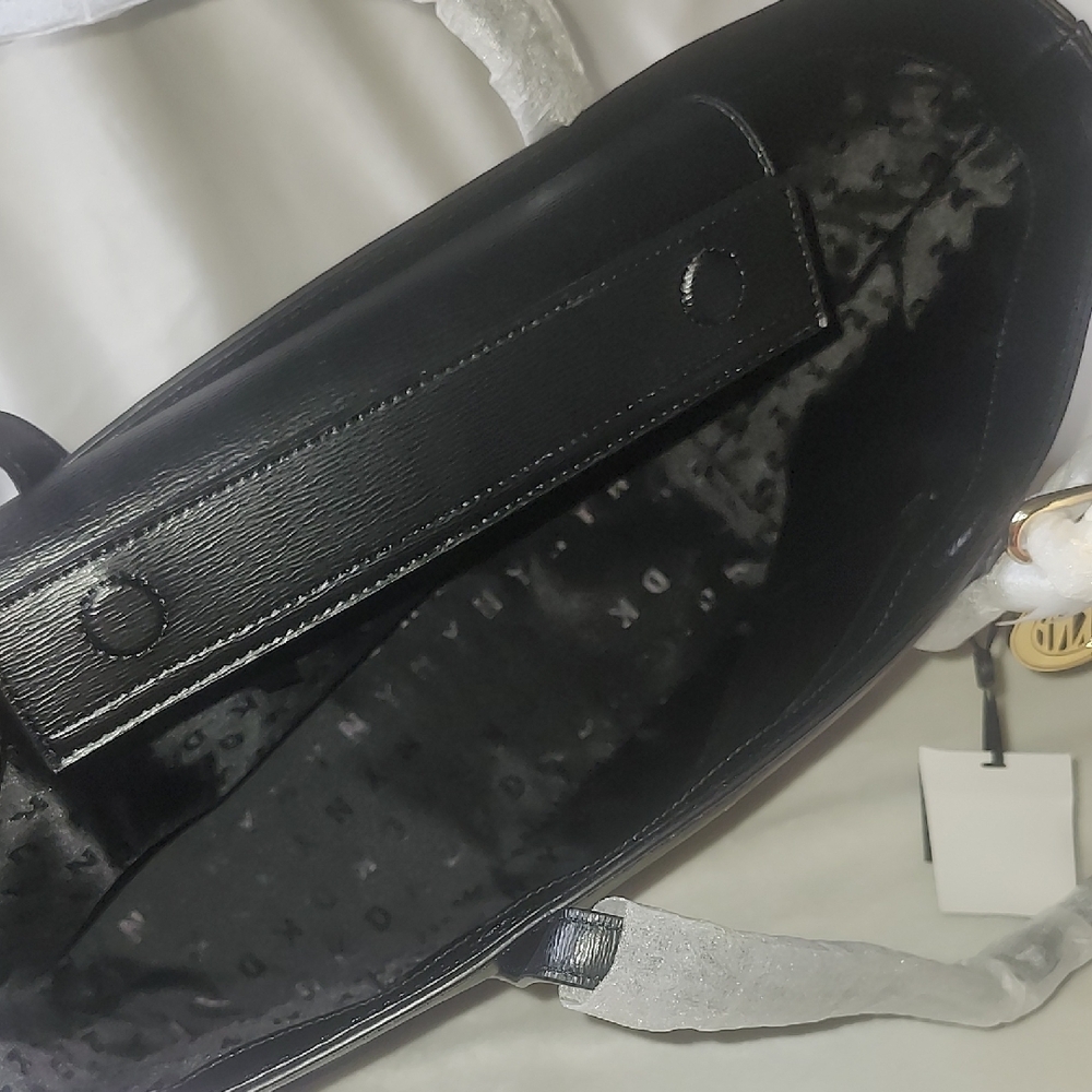 DKNY Classic Black Tote Bag - Picture 5 of 9